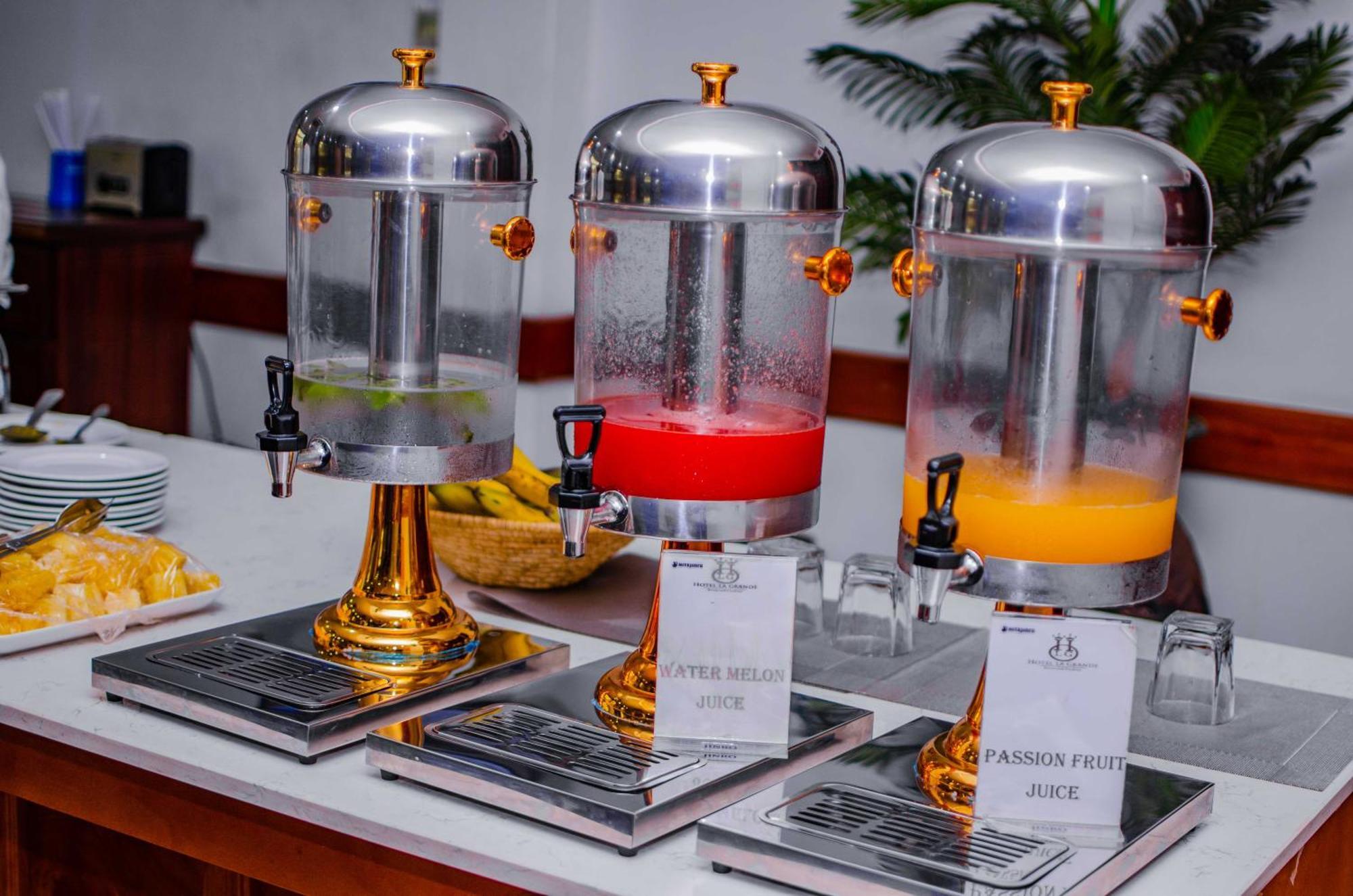 La Grande Hotel Kampala Ngoại thất bức ảnh